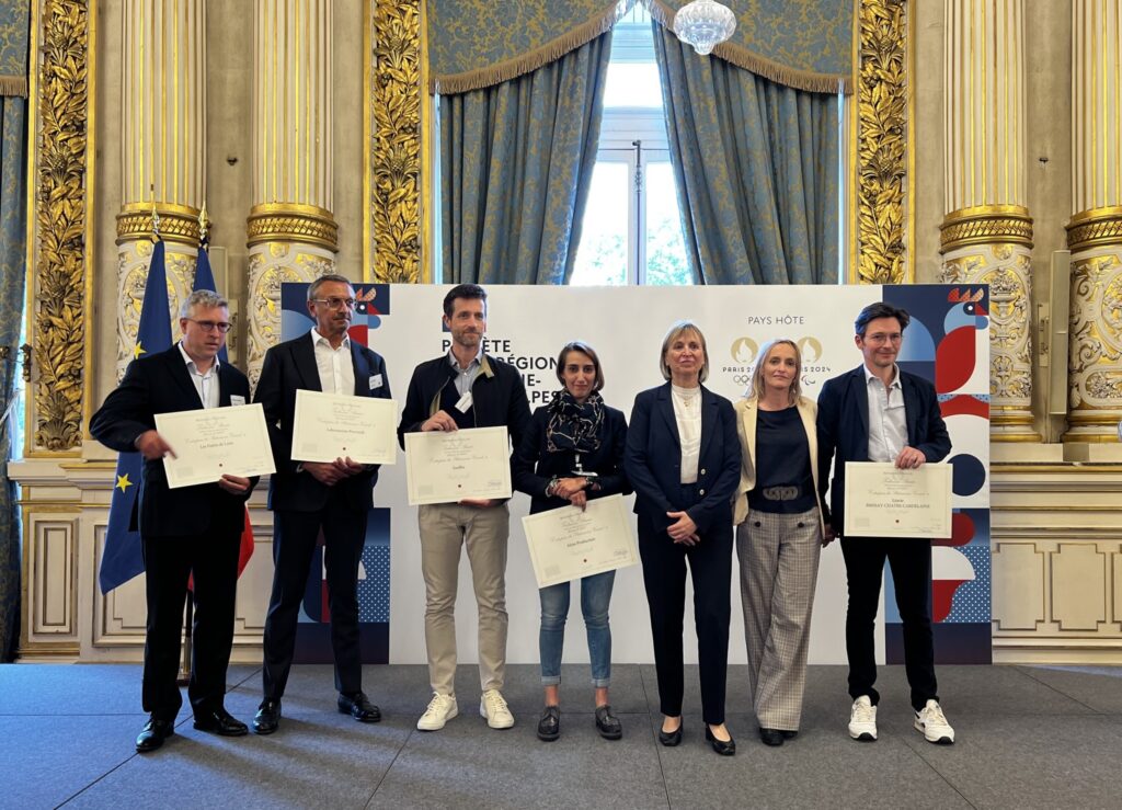 Remise du diplôme Label Entreprise du Patrimoine Vivant par Mme Fabienne BUCCIO, Préfet de la région Rhône Alpes Auvergne.