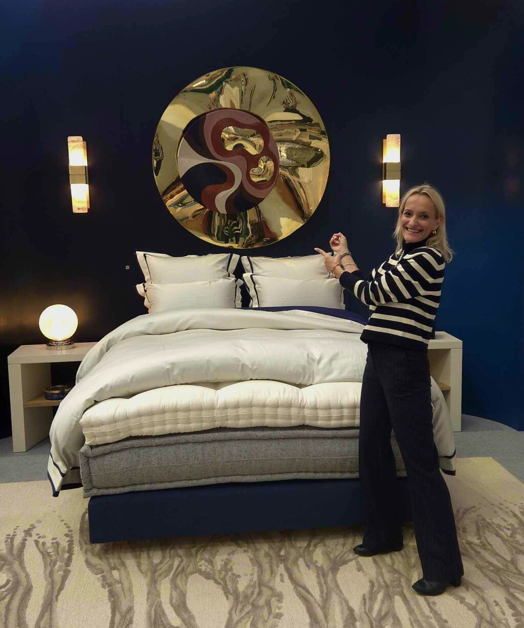 Lit Royalaine complet – matelas laine, sur-matelas crin, sommier et tête de lit fabriqués en France