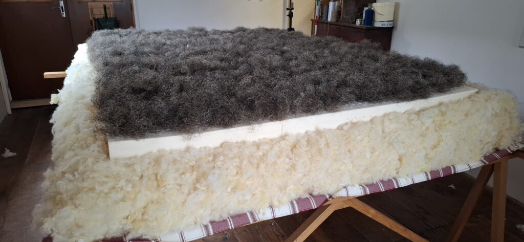 matelas laine avec un renfort en latex et crin de cheval