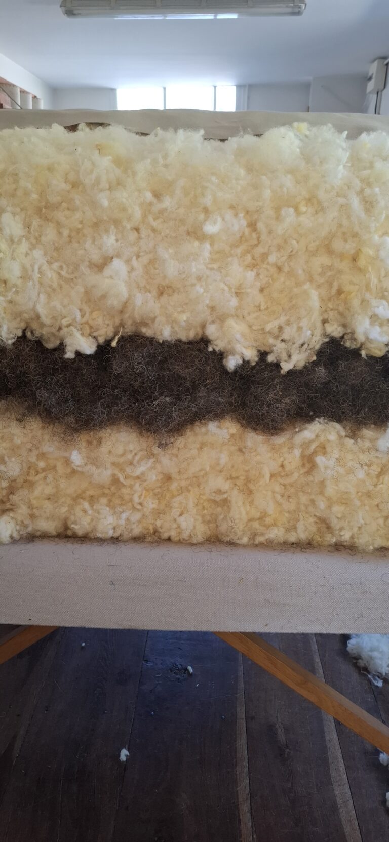 travail des matières naturelles pour garnissage matelas laine et crin