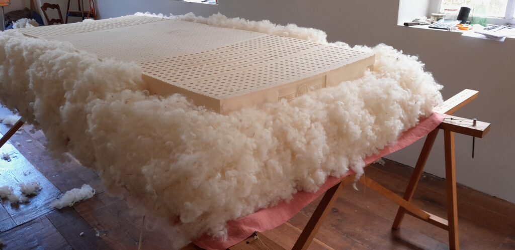 matelas en laine fabriqué par Cardelaine en laine locale