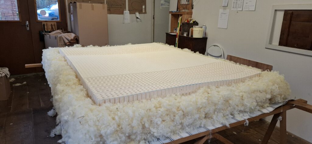matelas laine cardelaine avec un renfort en latex naturel